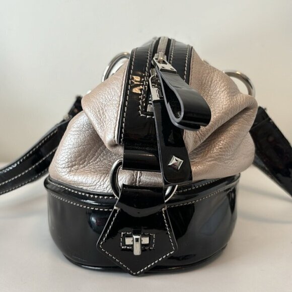 DAK’s of London silver/cream leather black patent leather shoulder bag - Picture 5 of 13